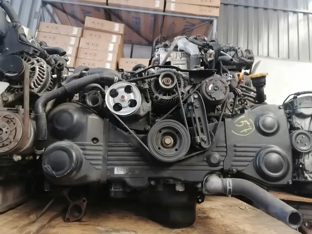 MOTOR EJ20 turbo, admisión plastico, 2 ejes levas, Aceleración electrónico