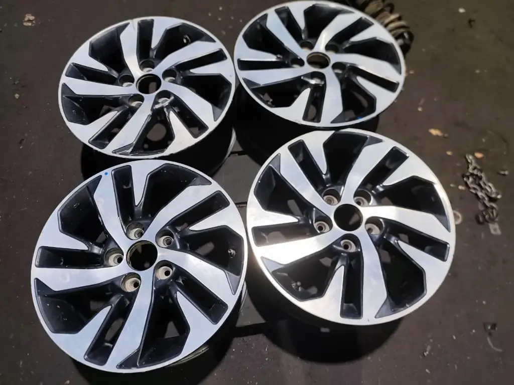 Juego de aros originales Toyota 16 para Rush Avanza