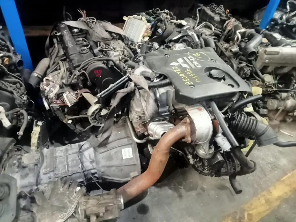 Motor 4D56U Mitsubishi L200 4x4