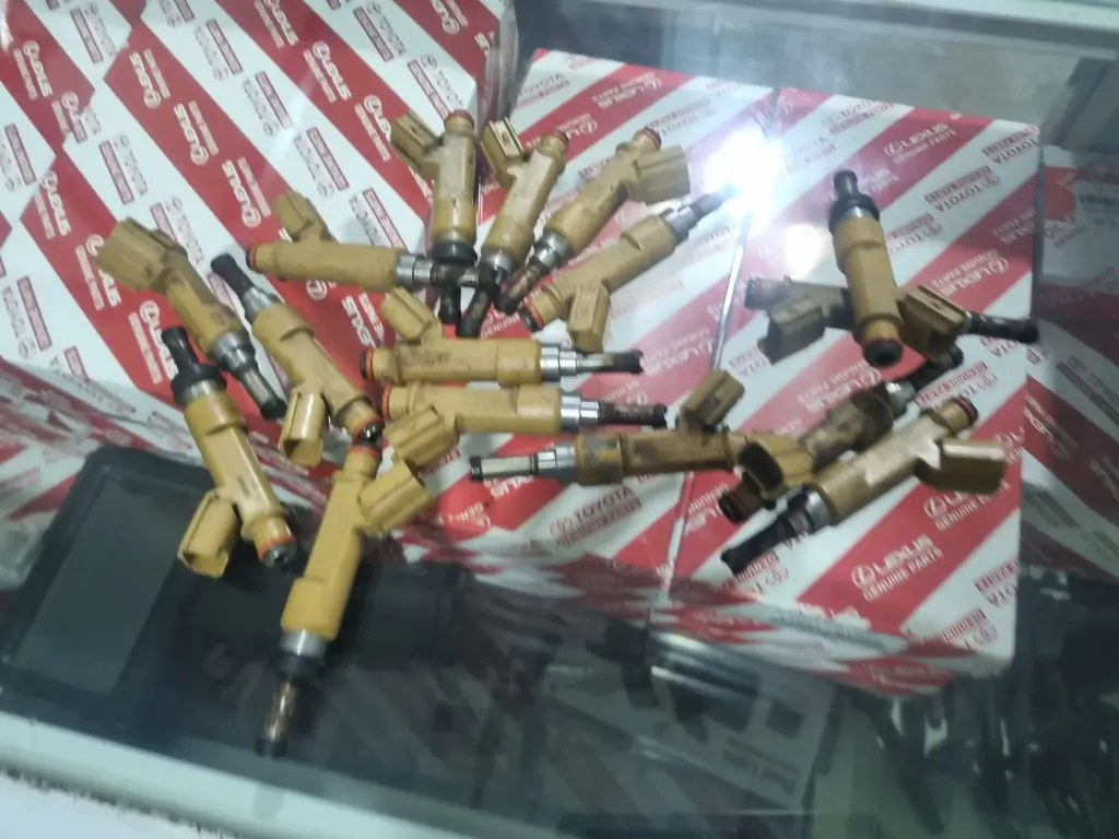 Inyectores originales 1zr, 2zr Toyota corolla